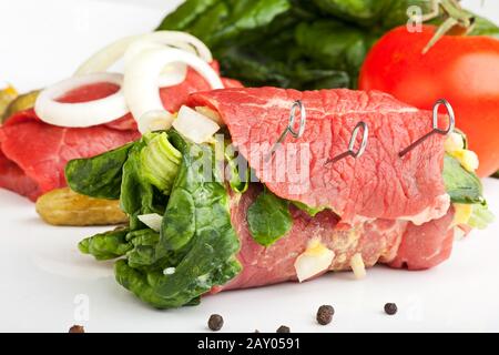 involtini crudi e vari ingredienti Foto Stock