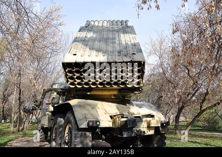 Elemento reattivo sistema volley Fire BM-21 Grad Foto Stock