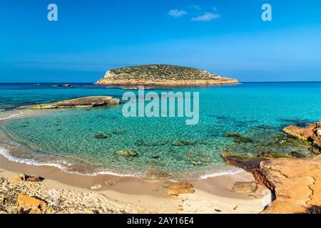 Spiaggia Di Cala Comte, Ibiza, Isole Baleari, Spagna Foto Stock