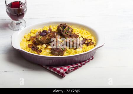 Stufato svevo di filetto di maiale alla griglia con spaetzle Foto Stock