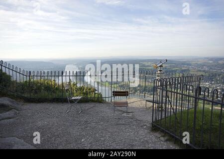 Castello-rovina Drachenfels, Siebengebirge, Koenigswin Foto Stock