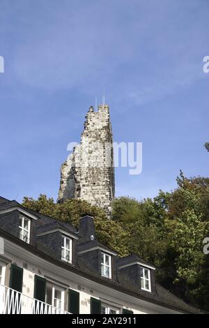 Castello-rovina Drachenfels, Siebengebirge, Koenigswin Foto Stock