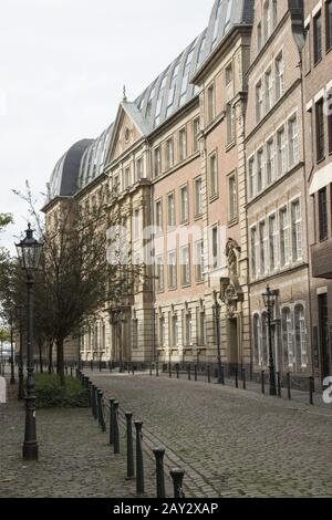 Facciate in Altestadt a Duesseldorf, Germania Foto Stock