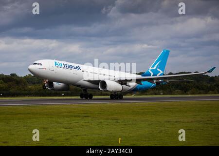 Air Transat Airbus A330 - MSN 732 - C-GUBT Foto Stock