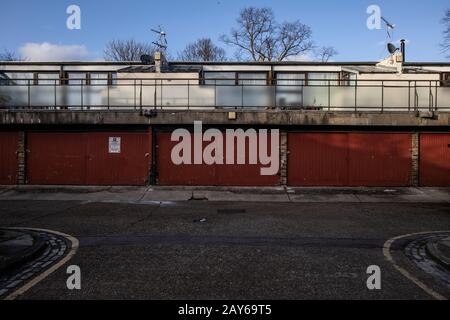 Combe Avenue, Vanbrugh Park Estate, Architettura Modernista, Greenwich, Southeast London, Regno Unito Foto Stock