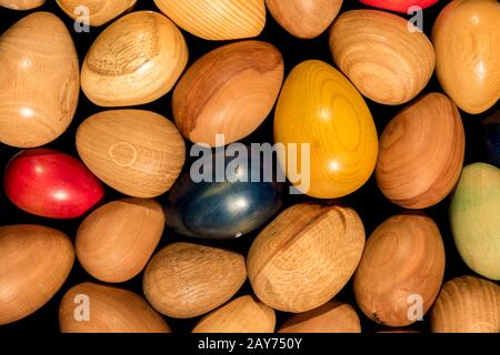 Le uova di pasqua di legno Foto Stock