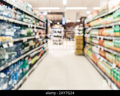 Supermercato sfocata corsia Foto Stock