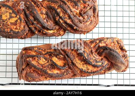 Pane delicato e croccante. Pane senza glutine. Pane croccante e gustoso. Pane sano. Pane con formaggio cheddar. Pane Di Formaggio Foto Stock