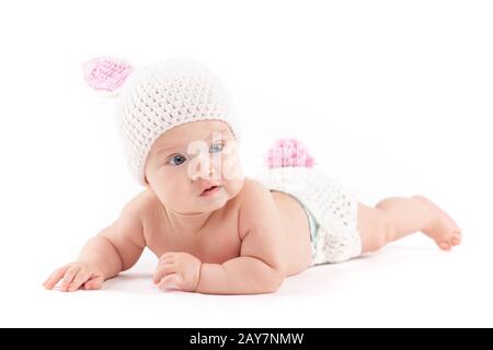 Bellezza little boy in costume di coniglio Foto Stock