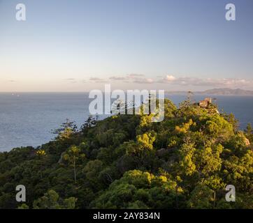 Blick auf das Festland vom Fort Complex auf Magnetic Island Foto Stock