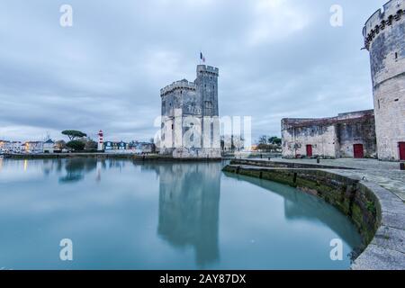 Vecchie torri fortiliane a la Rochelle , Francia Foto Stock