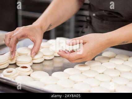 Dolci fatti in un panificio Foto Stock