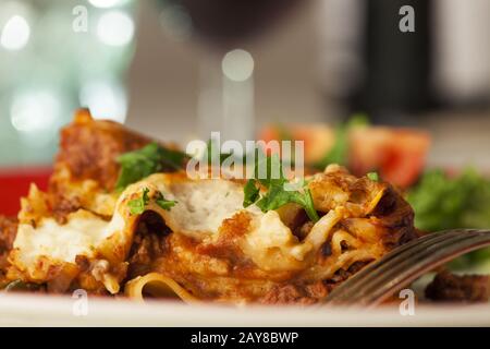 lasagne italiane classiche sul piatto Foto Stock