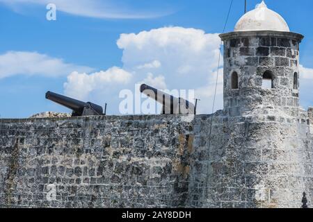 Castillo de los Tres Reyes del Morro è una fortezza dell'Avana cubana Foto Stock