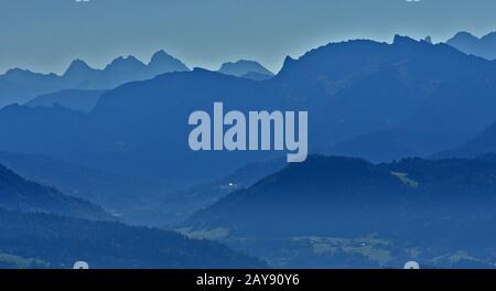 Vista dal monte Pfänder vicino a Bregenz al Lago di Costanza fino alle alpi allgäuer Foto Stock