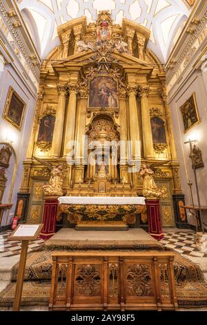 Toledo, Spagna - 16 Dicembre 2018 : interno dell Doncellas nobili Chiesa, Toledo, Spagna. Foto Stock