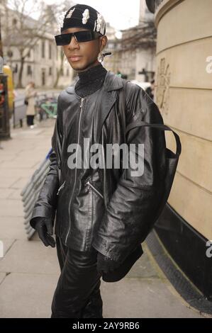 Londra, Regno Unito. 14th Feb, 2020. London Fashion week Street Style Autunno/Inverno. Credito: Johnny ARMSTEAD/Alamy Live News Foto Stock