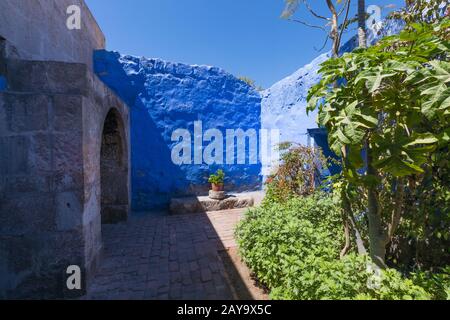 Giardino privato di una casa del monastero delle monache di Santa Catalina Foto Stock