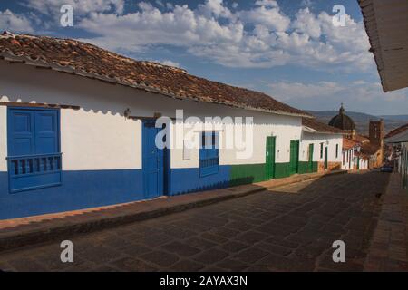 Le affascinanti strade acciottolate del Barichara coloniale, Santander, Colombia Foto Stock
