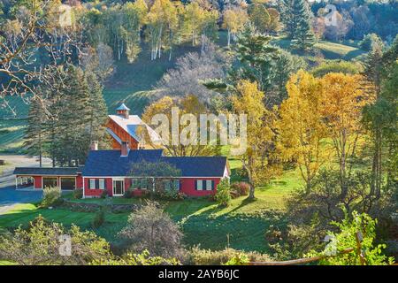 Sleepy Hollow Farm al sole autunno giorno a Woodstock, Vermont, Stati Uniti Foto Stock