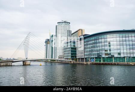 Media City UK, centro televisivo e radiofonico sulle rive del Manchester Ship Canal a Salford e Trafford, Greater M. Foto Stock