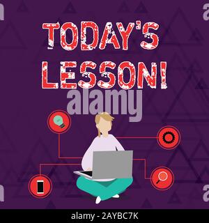 Scrittura concettuale a mano che mostra oggi S è lezione. Foto di affari che mostra chiedere assegnato per studio individuale qualcosa di essere l Foto Stock