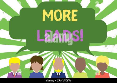 Scrivere a mano il testo scrivendo più lead. Concetto che significa l'inizio dell'interesse del consumatore o l'inchiesta sul prodotto cinque razza diversa Foto Stock