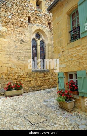 Chiesa parrocchiale di Saint-Jean-Baptiste a Saint Pompont Francia Foto Stock