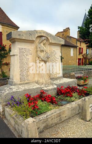 Chiesa parrocchiale di Saint-Jean-Baptiste a Saint Pompont Francia Foto Stock