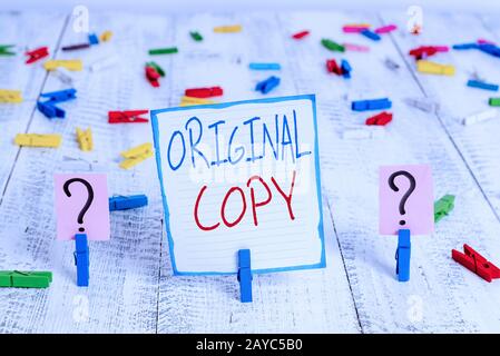 Scrittura concettuale a mano che mostra la copia originale. Foto di affari che mostra script principale non stampato Branded brevettato Master List Crum Foto Stock