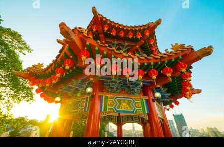 Decorazioni lanterne rosse al Tempio di Thean Hou a Kuala Lumpur Foto Stock