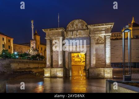 Arco trionfale a Cordoba, Spagna Foto Stock