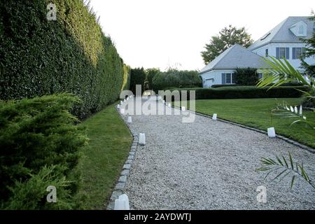 Southampton, NY, Stati Uniti. 1 agosto 2008. All'intima cena ospitata da Haley & Jason Binn e Debra Halpert di Hampton Magazine insieme a Sara Herbert-Galloway & Alan Becker in una residenza privata. Credito: Steve Mack/Alamy Foto Stock