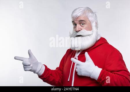 Ritratto di un Babbo Natale in articoli sportivi Foto Stock