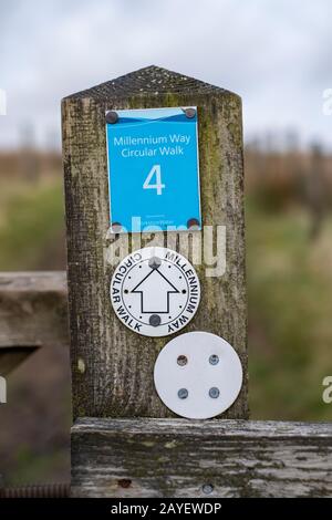 Millennium Way Sign On Thornton Moor, Bradford, West Yorkshire, Regno Unito Foto Stock