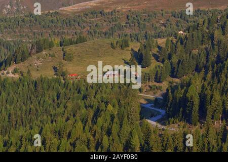 Gailtal Alpi con goldeck e staff Foto Stock