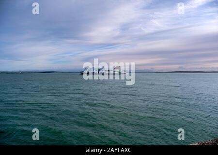 Holyhead Harbour Stena Adventurer Lasciando il porto in direzione dell'Irlanda. 18-01-2020 Foto Stock