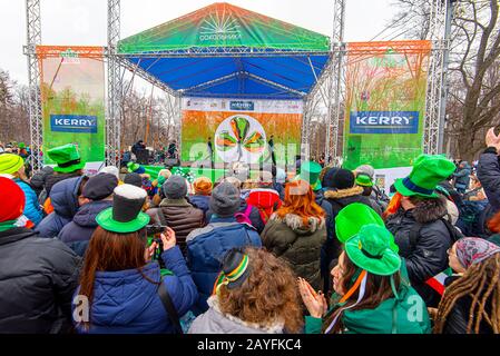 Mosca - MAR 16: Festa di San Patrizio al Sokol'niki Park di Mosca il 16 marzo. 2019 in Russia Foto Stock