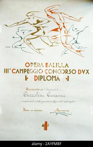 Diploma d'opera Nazionale Balilla III campeggio dux, malato futurista di Chin (Enrico Castello) Foto Stock