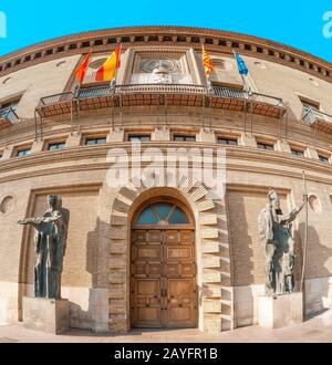 Saragozza, SPAGNA - 14 LUGLIO 2018: Edificio del municipio di Saragozza Foto Stock