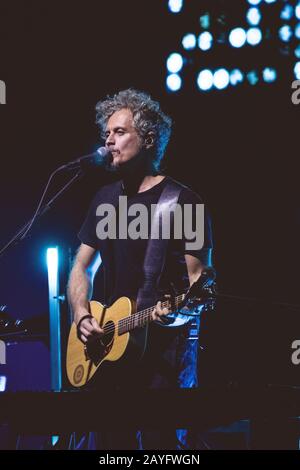 Niccolò Fabi @ Teatro degli Arcimboldi, Milano - foto di Oriana Spadaro per www.lostingroove.com Foto Stock