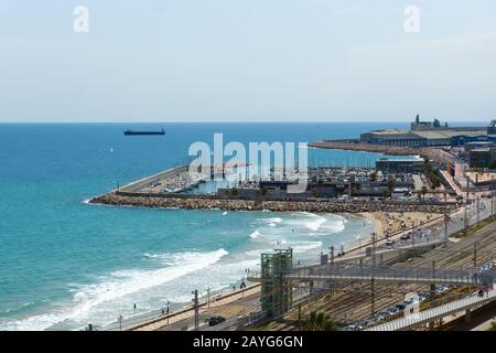 Tarragona, Spagna - 10 agosto 2018: Tarragona è una città portuale situata nel nord-ovest della Spagna sulla Costa Daurada dal Mare Mediterraneo. Foto Stock