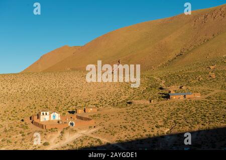 Vista del villaggio di Machuca vicino a San Pedro de Atacama nel deserto di Atacama, nel Cile settentrionale. Foto Stock
