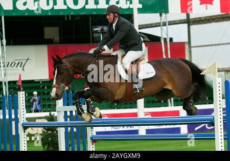 National Spruce Meadows 2002, Atco Midstream Challenge Cup, Gary Brewster, Canada, A Cavallo Di Rainland Melchior Foto Stock