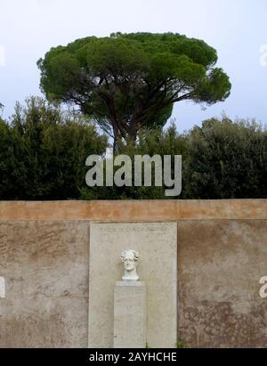 François-René de Chateaubriand Memorial - Viale della Trinità dei Monti, Roma, Italia Foto Stock