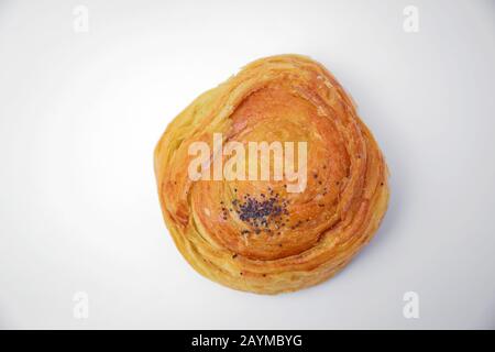 Gogal Cookie Azerbaigiano Tradizionale Su Pasqua Novruz . Pasticceria fresca Gogal isolato su sfondo bianco. Biscotto Azero Tradizionale. Foto Stock