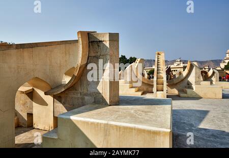 Antico Osservatorio Jantar Mantar, Jaipur, Rajasthan, India Foto Stock