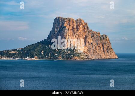 Il picco roccioso del Penon d'Ifach, Calpe, Calp, Costa Blanca, Spagna Foto Stock