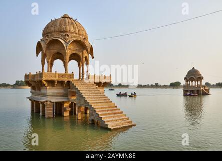 Gadisar Lake, Jaisalmer, Rajasthan, India Foto Stock