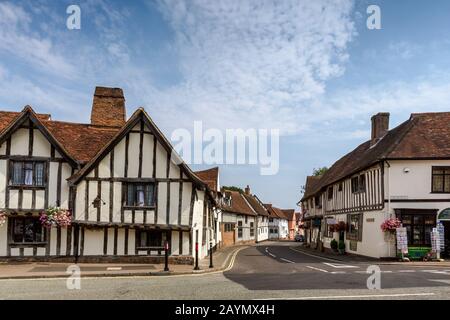 Edifici storici a graticcio nella pittoresca città di Lavenham a Suffolk, Inghilterra, Regno Unito